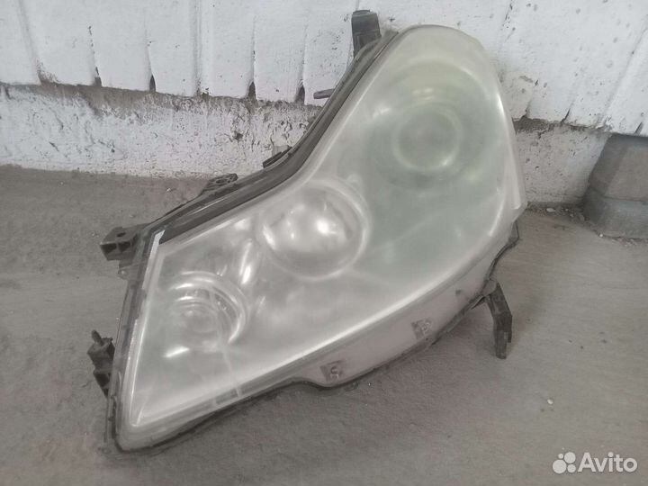 Фара левая Infiniti m35. Nissan fuga y50