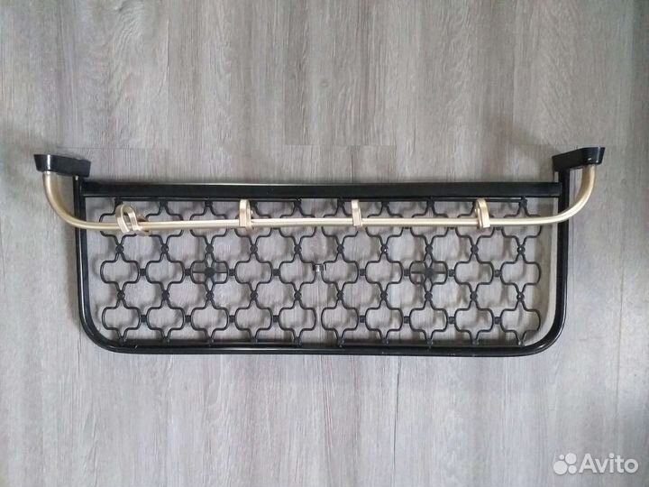 Вешалка настенная