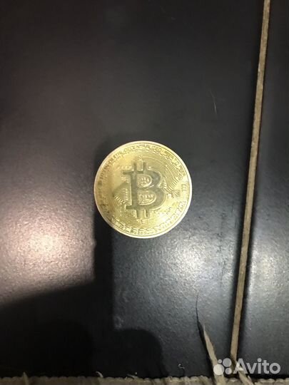 Монета биткоин