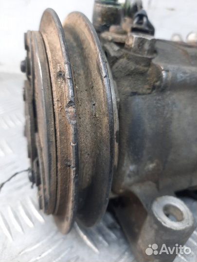 Компрессор кондиционера Nissan X-Trail внедорожник