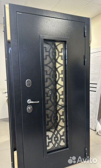 Дверь входная металлическая