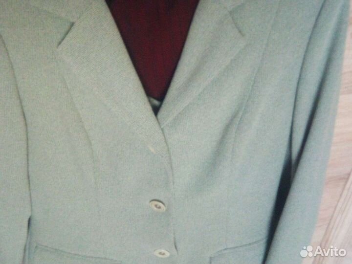 Костюм тройка (пиджак, юбка и брюки) р. 46-48