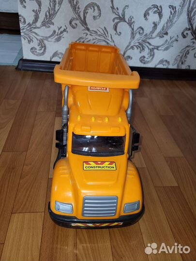 Большой грузовик игрушка