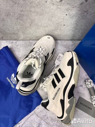 Кроссовки Adidas x Balenciaga Triple S