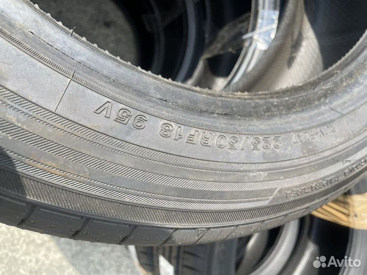 Yokohama BluEarth-XT AE61 225/50 R18 95V