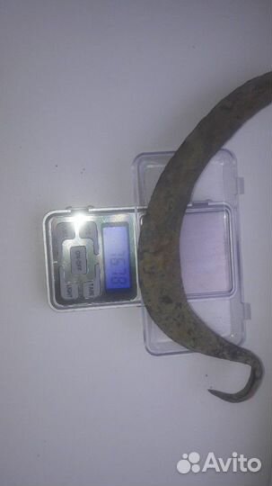 Бронзовый серп