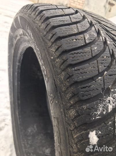 Goodyear EfficientGrip 215/55 R17