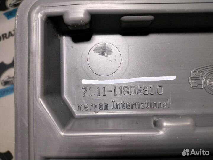 Ящик для инструментов Bmw 5 E39 M54B25 256S5 2001