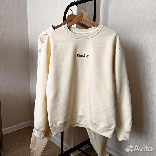 Костюм женский спортивный new