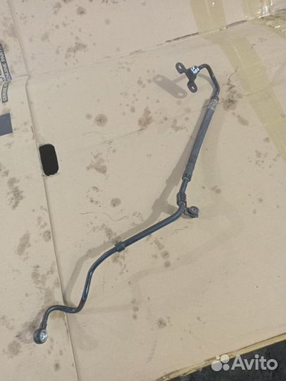 Трубка гидроподвески задняя правая Lexus Lx450D