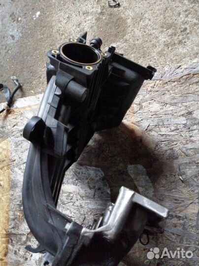 Коллектор впускной Renault Megan 3 KZ0G/kzou/KZ1B