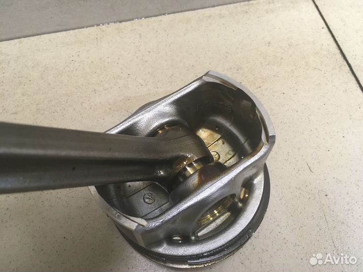 Поршень с шатуном emgrand X7 2013