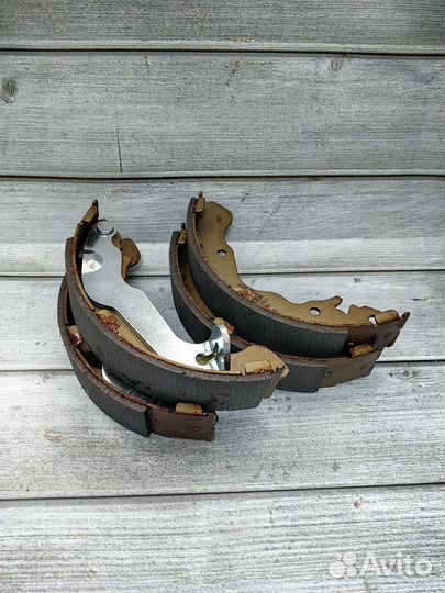 Колодки тормозные задние Hyundai Elantra