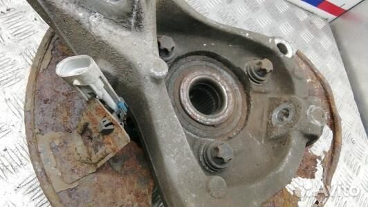 Ступица передняя левая opel antara (LNT06K901)