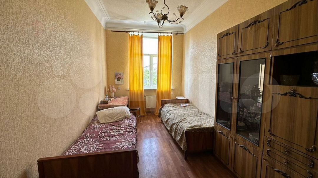 2-к. квартира, 45 м², 3/3 эт.