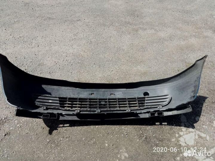 Бампер передний Opel Zafira A