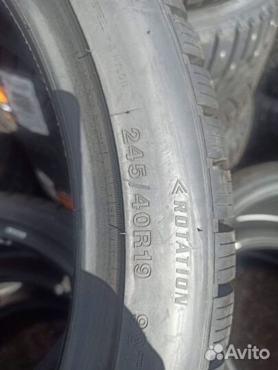 Tourador Ice Star TSW1 245/40 R19 98T