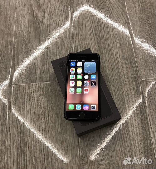 iPhone 8 64GB Space Gray