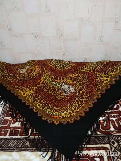 Косынка треугольная павловопосадская