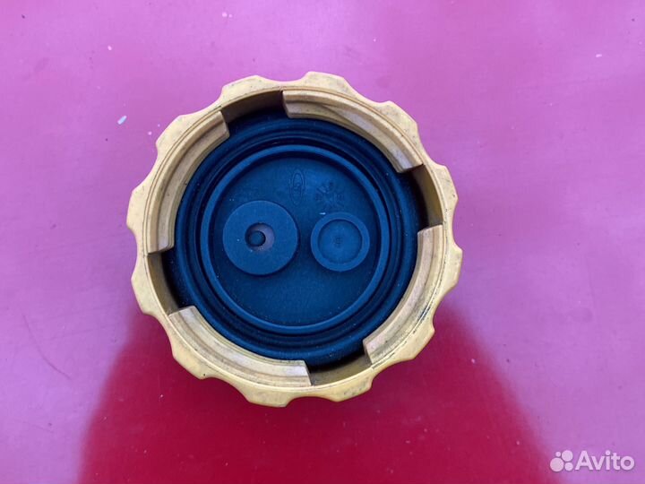 Крышка расширительного бачка Шевроле Авео т250