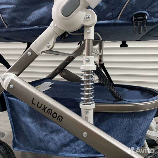 Коляска 3 в 1 Luxmom 520