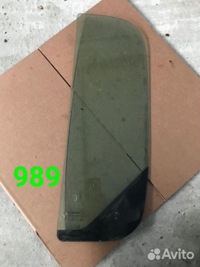 Форточка задней правой двери Рено Кангу 2(989)