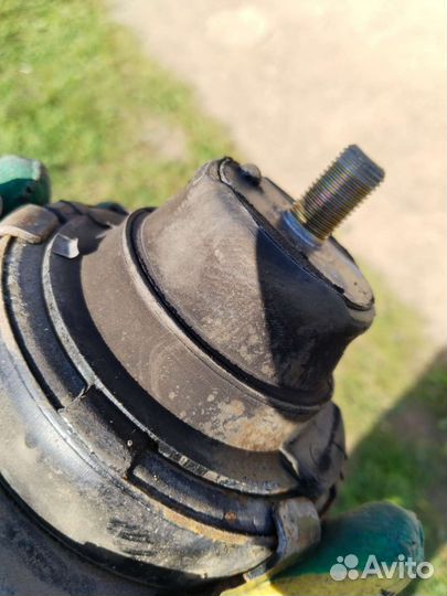 Катридж подушки двигателя