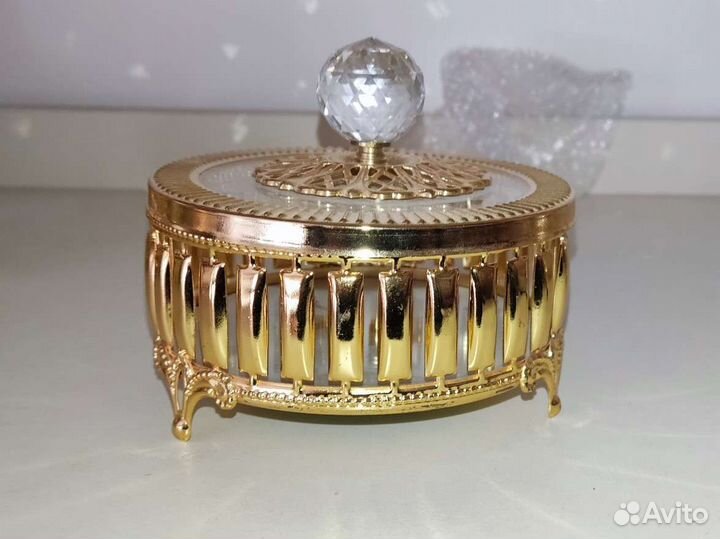 Конфетница