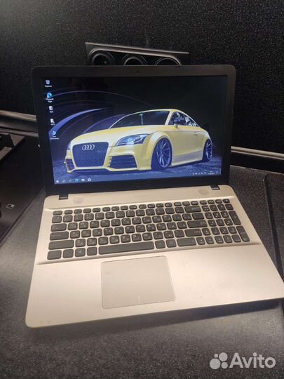 Свежий Asus 4 ядра/4/240 ssd