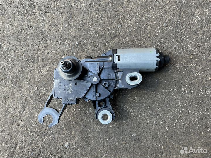 Задний моторчик стеклоочистителя Q7