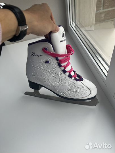 Коньки фигурные женские 38 размер