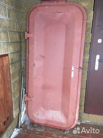 Судовые двери