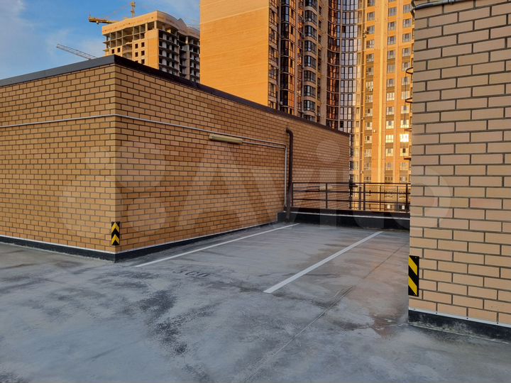 Машиноместо, 14 м²