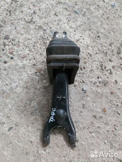 Вилка сцепления LADA Granta, тросовая кпп