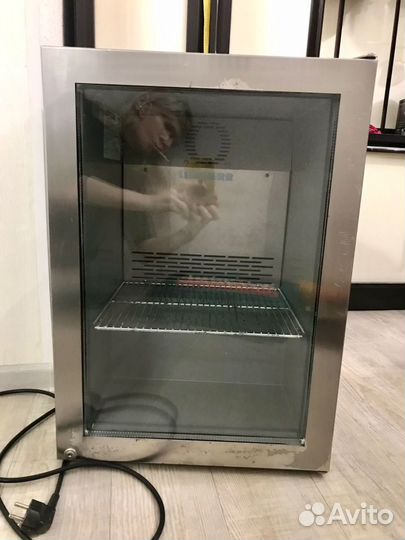 Барный холодильник Liebherr FKv 502