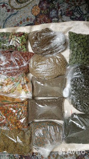 Корма для аквариумных рыбок