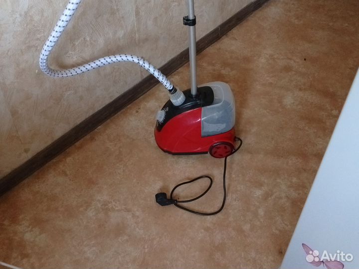 Отпариватель для одежды вертикальный