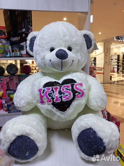 Большой плюшевый мишка