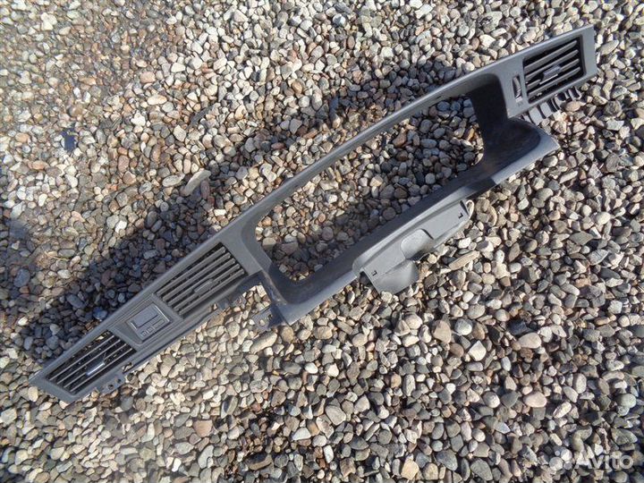 Козырек щитка приборов Nissan Laurel HC35 RB20