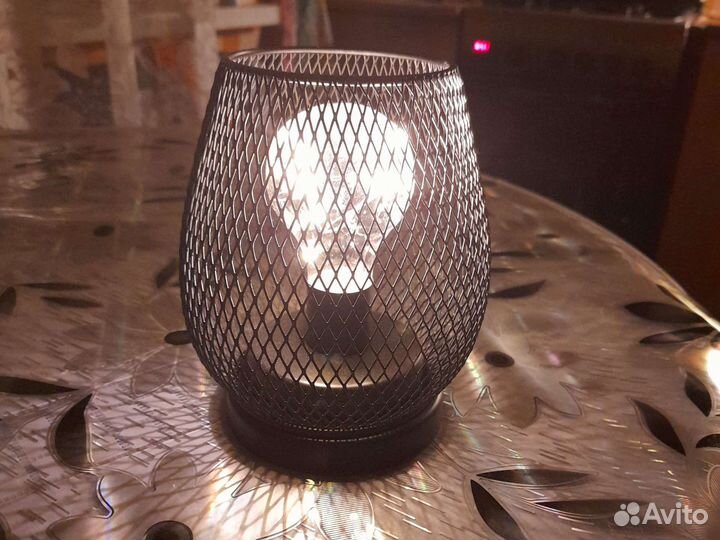 Светильник настольный