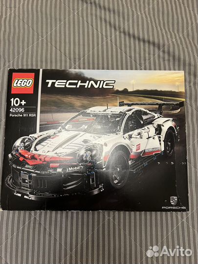 Lego Technic Porsche 911 RSR Оригинал