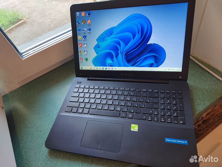 Asus X554 Inte i3-5005/8GB/SSD128GB/GeForce920