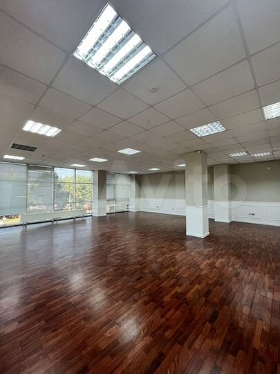 Офис, шоу-рум, представительство, юристы 91 м²