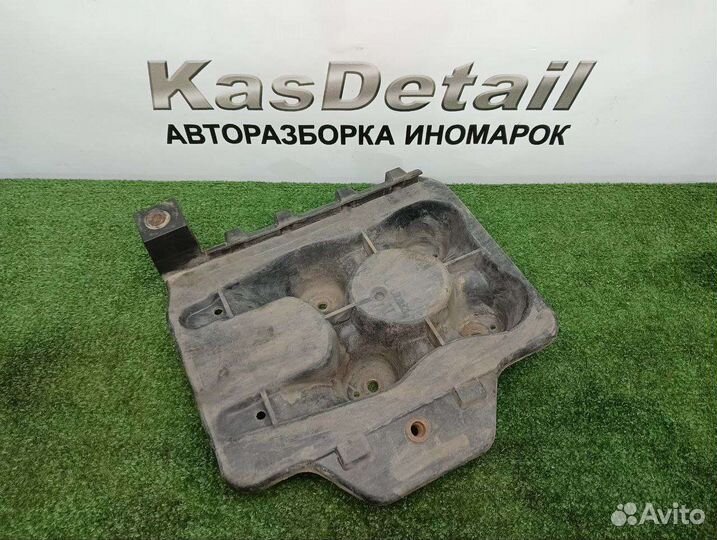 Площадка акб Volkswagen Golf 4