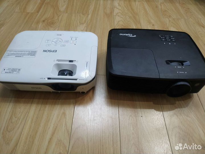 Проектор epson,optoma