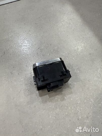 Кнопка стеклоподъемника mercedes