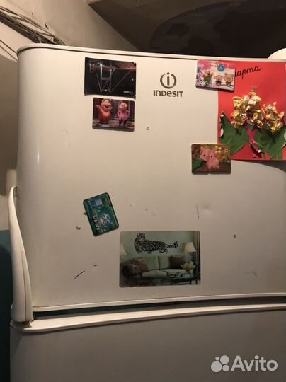 Холодильник бу indesit