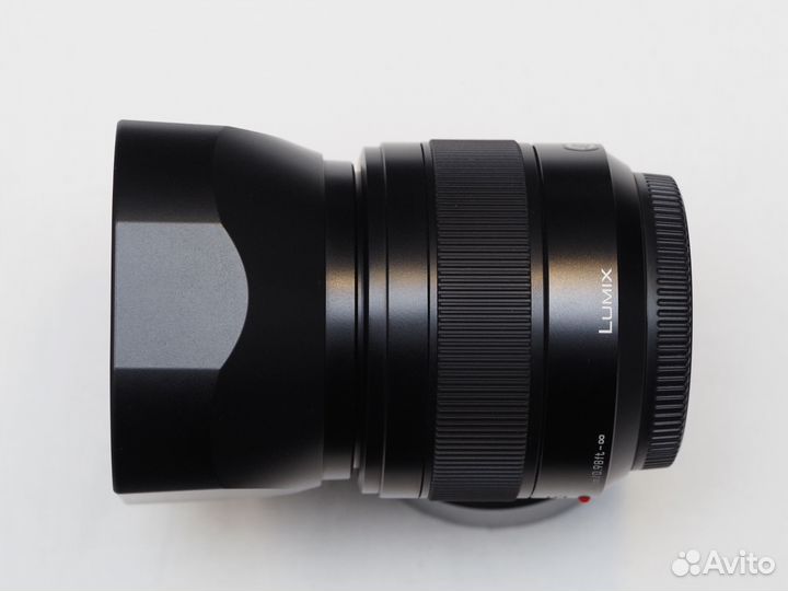 Panasonic Leica 25/1.4 II-версии