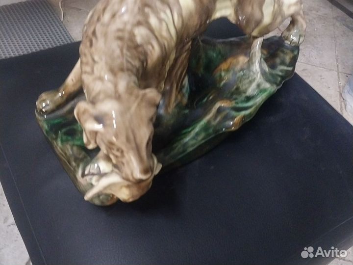 Антикварный статуетка собака