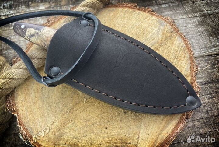 Миниатюрный нож для из стали дамаск